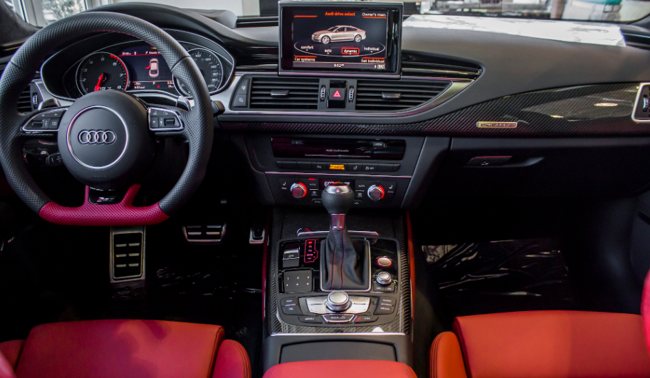2022 Audi RS7 Interior