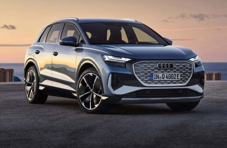 2026 Audi Q4 e-tron Pictures