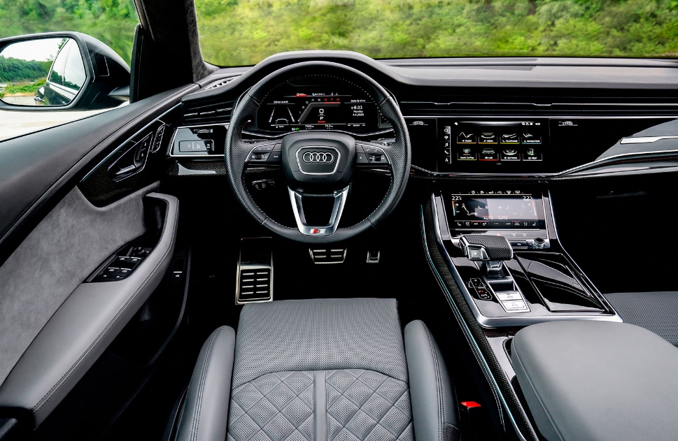 2026 Audi SQ8 Interior