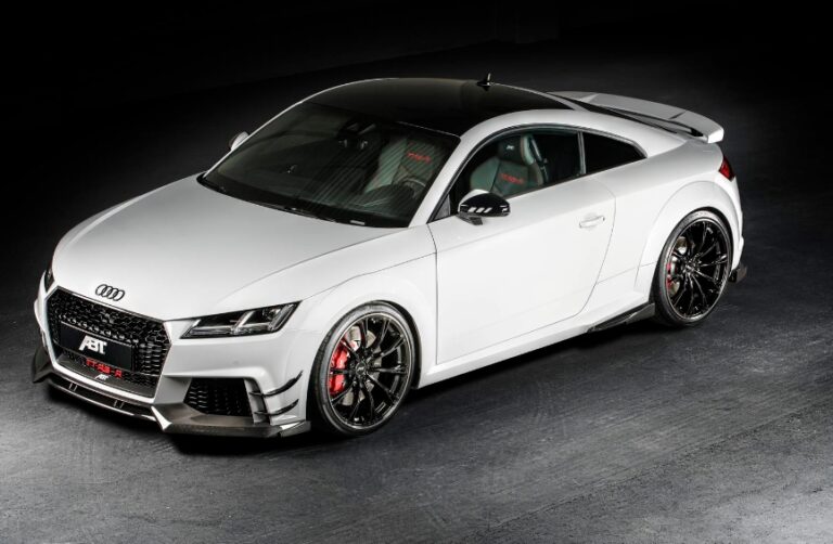 2026 Audi TT RS Pictures