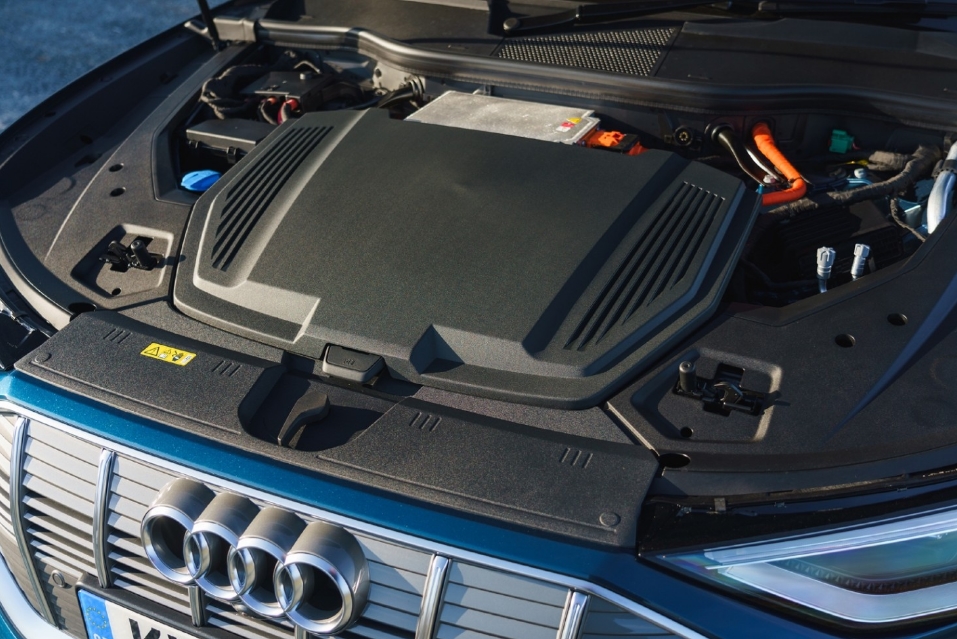 2026 Audi e-tron S Engine