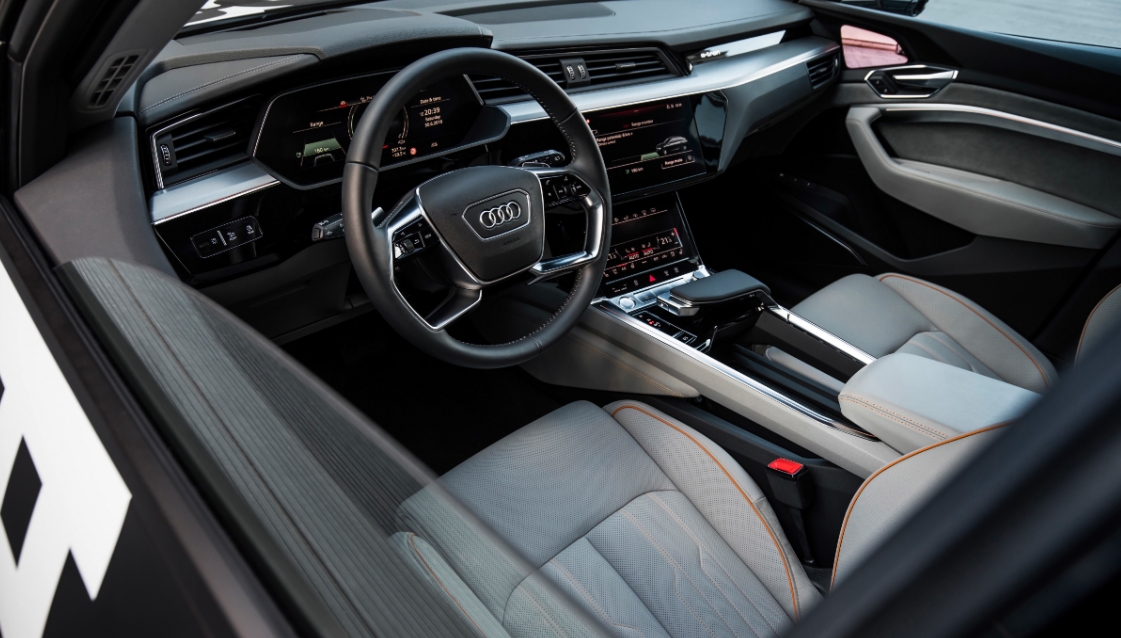 2026 Audi e-tron S Interior
